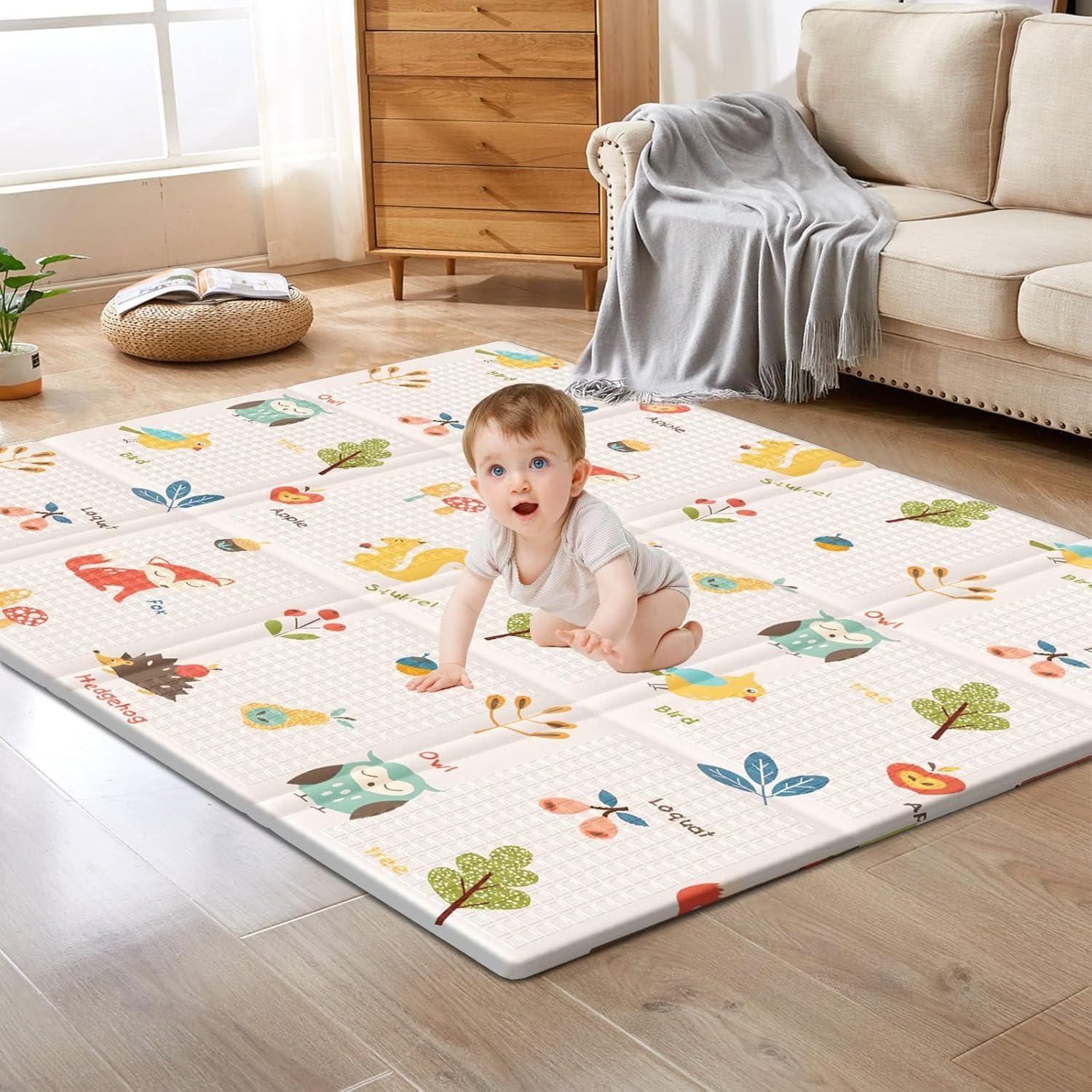 Foldable XPE foam play mat with double-sided animal patterns for babies and toddlers