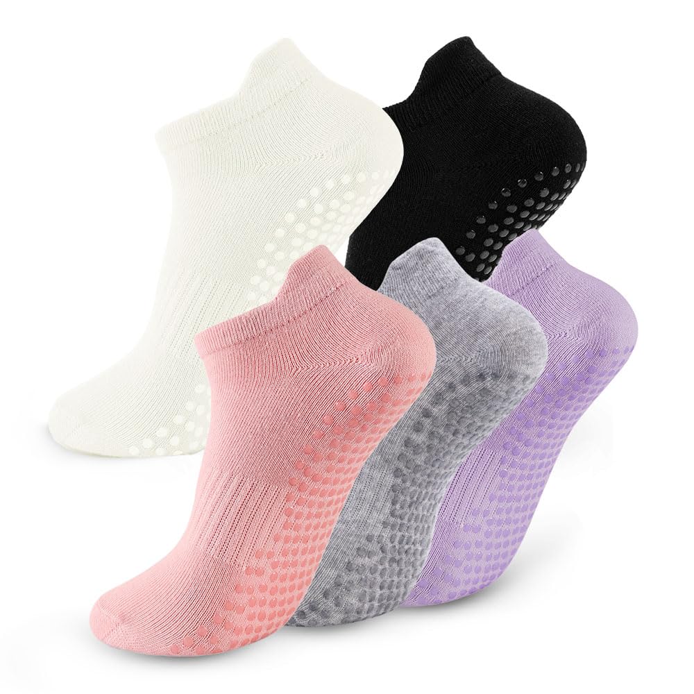 kepiibi 5 Pairs Pilates Socks with Grips laid out on a smooth floor